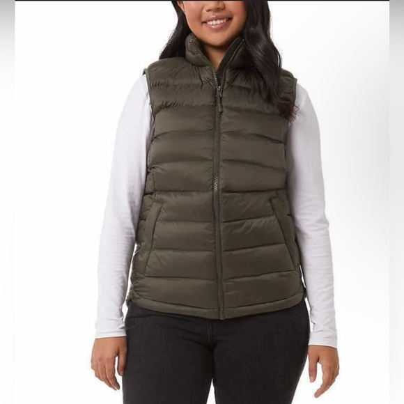 32 Degrees Jackets & Blazers - 32° heat size woman’s medium vest